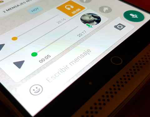 Android Wear ahora te permite enviar mensajes de WhatsApp con la voz