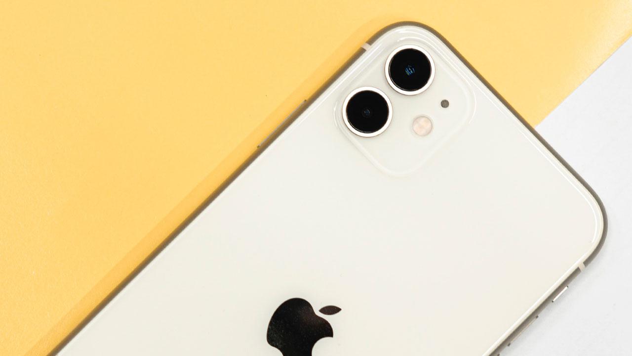 El móvil bueno y barato de 2023 es este iPhone 5G actualizable a iOS 17 con  descuentazo en MediaMarkt